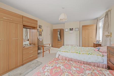 4 bedroom Detached house for sale in Marine Avenue, Skegness, PE25