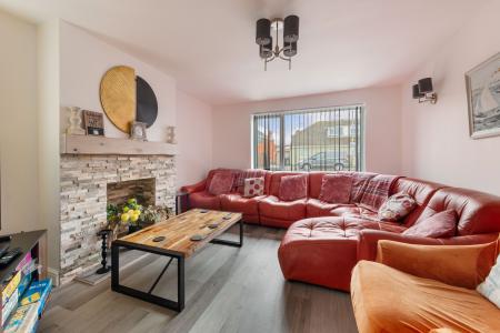 4 bedroom Detached bungalow for sale in Seacroft Road, Mablethorpe, LN12