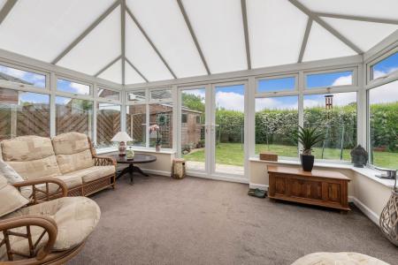 6 bedroom Detached house for sale in Low Road, Friskney, PE22