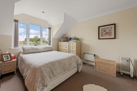 6 bedroom Detached house for sale in Low Road, Friskney, PE22