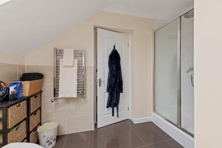 6 bedroom Detached house for sale in Low Road, Friskney, PE22