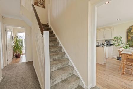 6 bedroom Detached house for sale in Low Road, Friskney, PE22