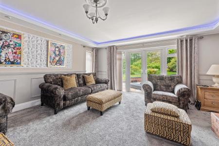 4 bedroom Detached bungalow for sale in Summer Gates Lane, Bratoft, Skegness, PE24