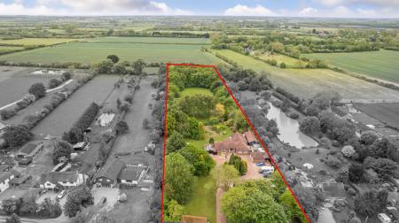 4 bedroom Detached bungalow for sale in Summer Gates Lane, Bratoft, Skegness, PE24