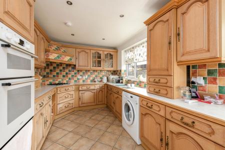 3 bedroom Detached bungalow for sale in The Hurst, Skegness, PE25