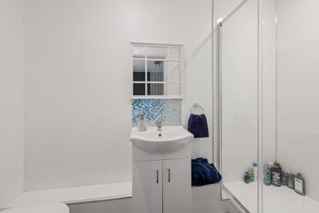 7 bedroom Detached house for sale in Field Lane, Friskney, PE22