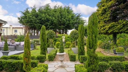 7 bedroom Detached house for sale in Field Lane, Friskney, PE22