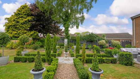 7 bedroom Detached house for sale in Field Lane, Friskney, PE22