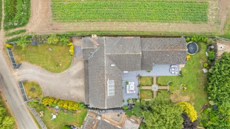 7 bedroom Detached house for sale in Field Lane, Friskney, PE22