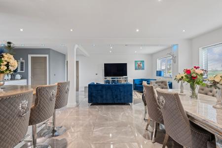 7 bedroom Detached house for sale in Field Lane, Friskney, PE22