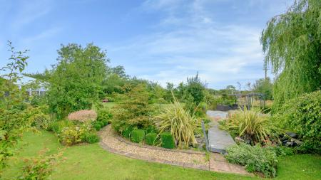 4 bedroom Detached house for sale in Station Road, Burgh Le Marsh, PE24