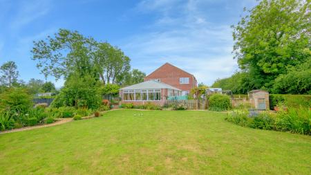 4 bedroom Detached house for sale in Station Road, Burgh Le Marsh, PE24