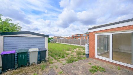 2 bedroom Bungalow for sale in Sea Lane, Ingoldmells, PE25