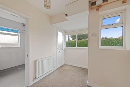 2 bedroom Bungalow for sale in Sea Lane, Ingoldmells, PE25