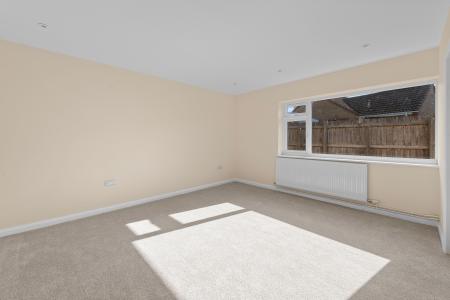 3 bedroom Detached bungalow for sale in 1 Washdyke Lane, Mumby, LN13