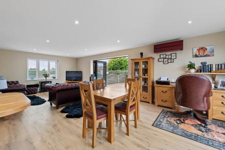 3 bedroom Detached bungalow for sale in Church Road, Friskney, PE22
