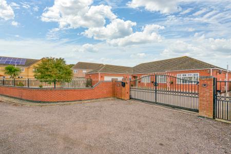 Hawthorn Way, Ingoldmells, PE25