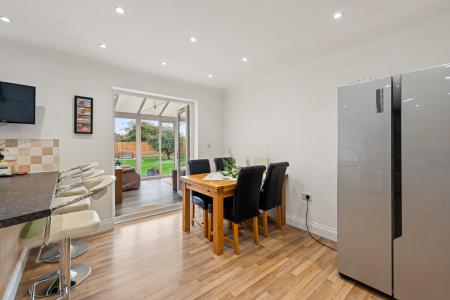 4 bedroom Detached bungalow for sale in Hawthorn Way, Ingoldmells, PE25