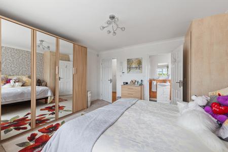 4 bedroom Detached bungalow for sale in Hawthorn Way, Ingoldmells, PE25