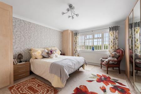 4 bedroom Detached bungalow for sale in Hawthorn Way, Ingoldmells, PE25