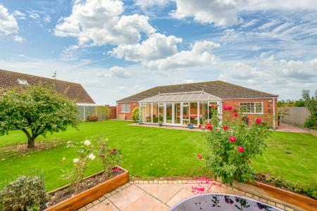 4 bedroom Detached bungalow for sale in Hawthorn Way, Ingoldmells, PE25
