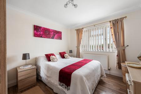 4 bedroom Detached bungalow for sale in Hawthorn Way, Ingoldmells, PE25