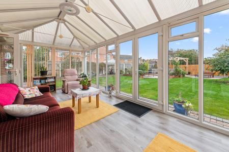 4 bedroom Detached bungalow for sale in Hawthorn Way, Ingoldmells, PE25