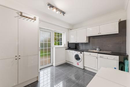 4 bedroom Detached house for sale in Beacon Way, Skegness, PE25