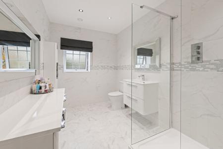 4 bedroom Detached house for sale in Beacon Way, Skegness, PE25