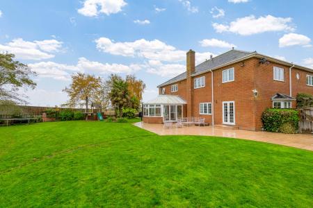 4 bedroom Detached house for sale in Beacon Way, Skegness, PE25