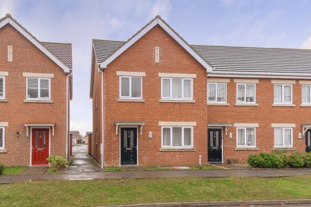 3 bedroom End of terrace house for sale in Churchill Avenue, Skegness, PE25