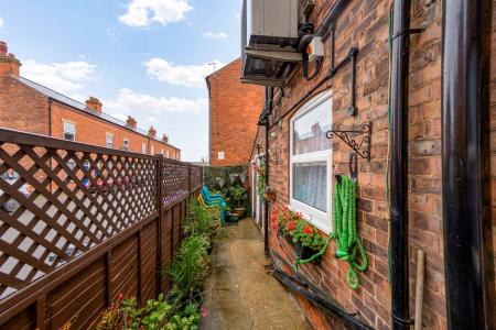 5 bedroom End of terrace house for sale in Wainfleet Road, Skegness, PE25