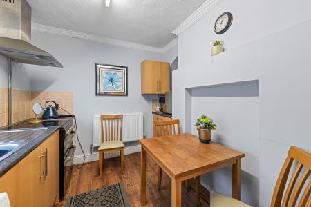 5 bedroom End of terrace house for sale in Wainfleet Road, Skegness, PE25