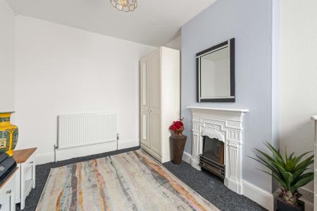 5 bedroom End of terrace house for sale in Wainfleet Road, Skegness, PE25