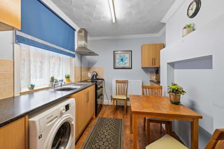 5 bedroom End of terrace house for sale in Wainfleet Road, Skegness, PE25