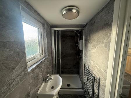 1 bedroom Flat to let in Drummond Road, Skegness, PE25