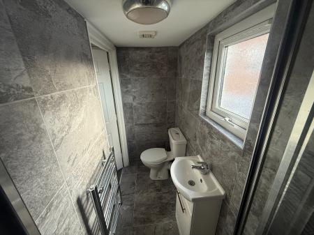 1 bedroom Flat to let in Drummond Road, Skegness, PE25