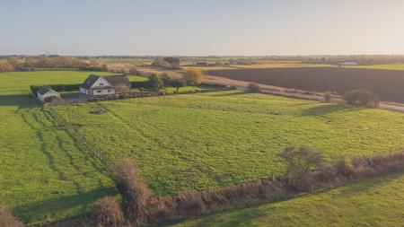 4 bedroom Detached house for sale in Ingoldmells Road, Addlethorpe, PE24