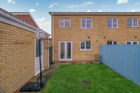 3 bedroom End of terrace house for sale in Belton Park Road, Skegness, PE25