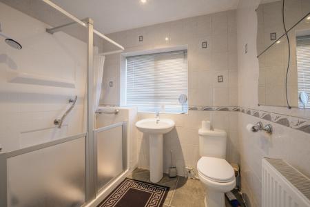 2 bedroom Detached bungalow for sale in Elizabeth Drive, Chapel St Leonards, PE24