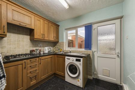 2 bedroom Semi-detached bungalow for sale in Laura Court, Ingoldmells, PE25