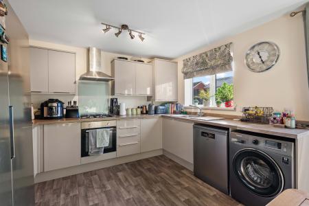 3 bedroom End of terrace house for sale in Normanby Road, Skegness, PE25