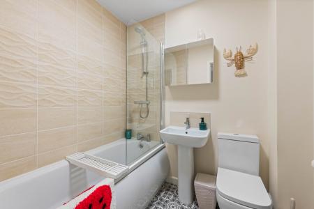 3 bedroom End of terrace house for sale in Normanby Road, Skegness, PE25