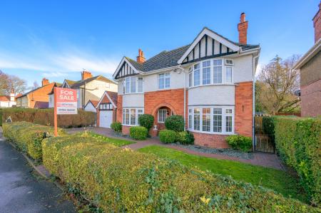 Sunningdale Drive, Skegness, PE25