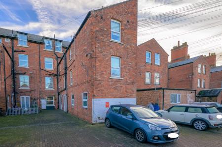 South Parade, Skegness, PE25