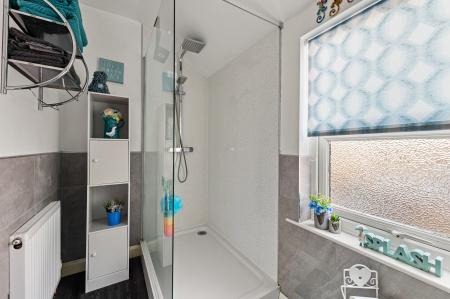 2 bedroom Flat for sale in South Parade, Skegness, PE25