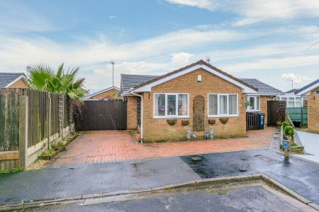 3 bedroom Detached bungalow for sale in Elizabeth Crescent, Ingoldmells, PE25