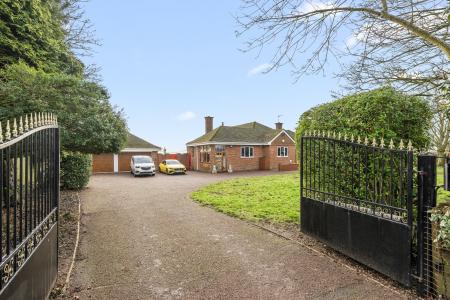3 bedroom Detached bungalow for sale in Boston Road, Wainfleet St.Marys, PE24
