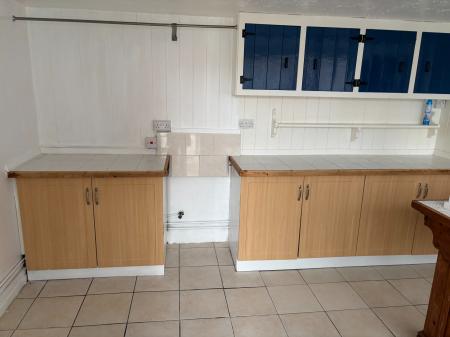 2 bedroom Semi-detached house to let in Wainfleet Road, Skegness, PE25