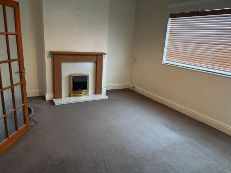2 bedroom Semi-detached house to let in Wainfleet Road, Skegness, PE25